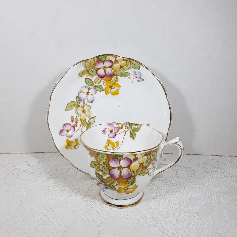 Royal Albert Clematis Vintage Bone China Cup & Saucer Floral Cottagecore England